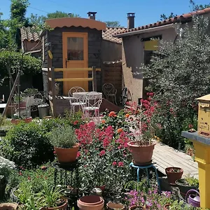 La Fée Viviane Et Michel L'enchanteur Bed & Breakfast