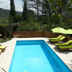 Bed & Breakfast La Douceur D'un Jardin, Callas